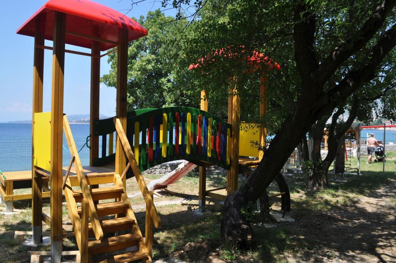 Mobile Home Nebo Luxus Klenovica Kültér fotó